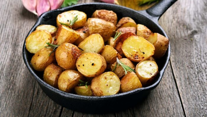 Grecia da una lección a España: las patatas no llevan ni ajo ni pimentón, sólo necesitan un chor ...