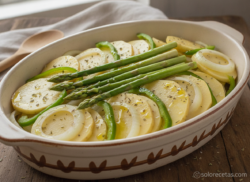 Salmonetes al horno con patatas y espárragos