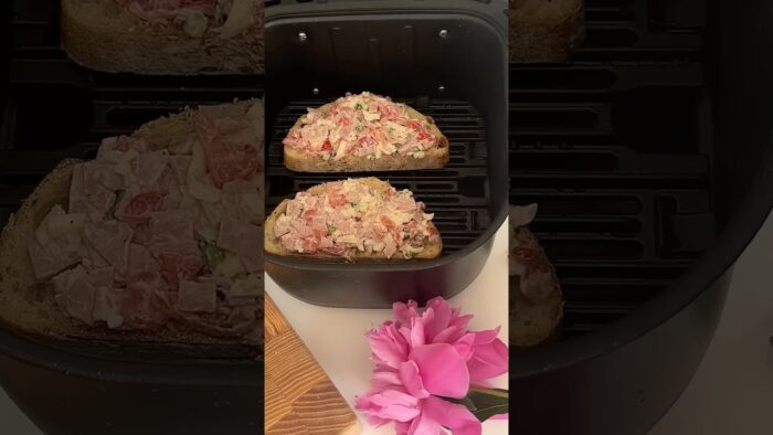 Просто хліб, шинка і сир… і ідеальний сніданок готовий #аерогриль #airfryer #recipe