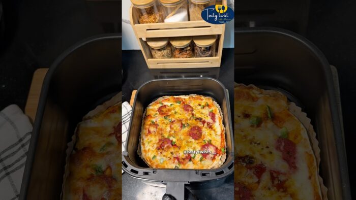 10-Minutes Air Fryer Pepperoni Pizza (No dough needed) #airfryerpizza #airfryerrecipes