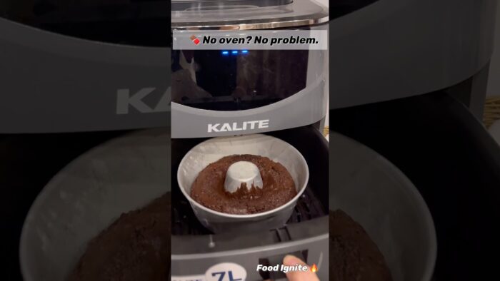 Air Fryer Chocolate Cake 🍫😍 Super Soft & Moist Cake Recipe #shorts