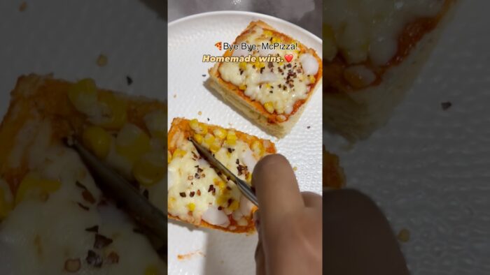 Better than fast food yes or no? Comment down! #viral #food #viralfeed #pizza #airfryer #breadpizza