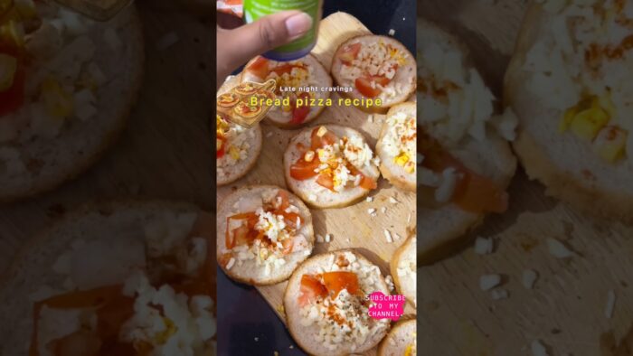 Bread pizza in air fryer recipe #dailyvlog #viral #healthyrecipes #diet #youtubeshorts #cooking