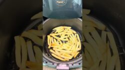 Crispy French fries in Air fryer |McCain french fries | Air fryer Recipe | 5 minutes Snacks #shorts