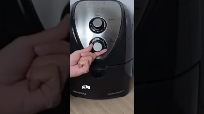 Easy and quick Method to Cook Rice in the air fryer! #recipe #rice #viral #fyp #shorts #trending