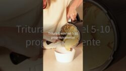🥚Estos huevos rellenos rompen con lo clásico gracias a tres versiones de hummus súper cremosas
