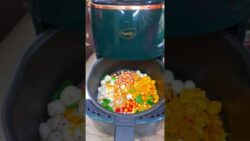 Healthy Namkeen Chivda in Air Fryer 😍 #recipe #viral #trending #ytshorts #youtubeshorts