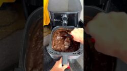 Lazy 5-Minute Air Fryer Banana Chocolate Cake Recipe 🍫