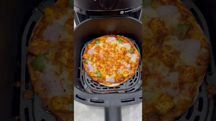 Pizza 🍕 recipe in air fryer #reels #pizza #ytshorts #viral #airfryer #shortsviral