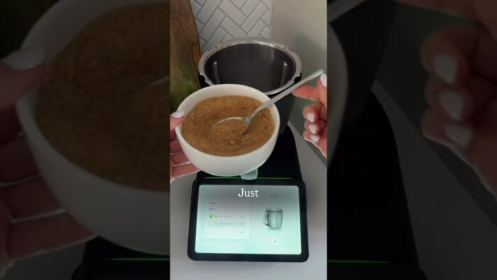 Sriracha – one of my favourite Thermomix swaps! #thermomixtm7 #thermomix #sriracha