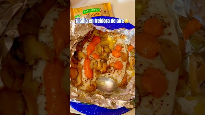 Tilapia en freidora de aire! También cocinamos😅 #comida #cocina #cocinafacil #recetas #recetafacil