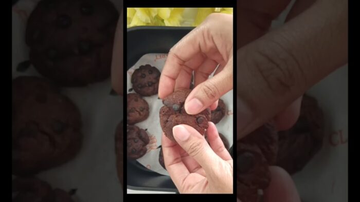 Whole Wheat Chocolate Cookies in an Air Fryer | Easy Eggless Recipe 🍪 #Shorts