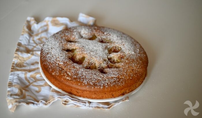 Bizcocho fácil sin huevo, con puré de manzana