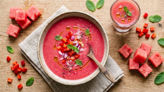 Los foodies están de acuerdo: el gazpacho más refrescante del verano no se hace con tomates sino ...