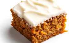 Tarta de zanahoria sin gluten: receta fácil, jugosa y apta para celíacos