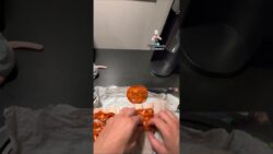 vous pouvez retrouver la recette du Cabillaud chorizo et tomate sur l’application Cookidoo.