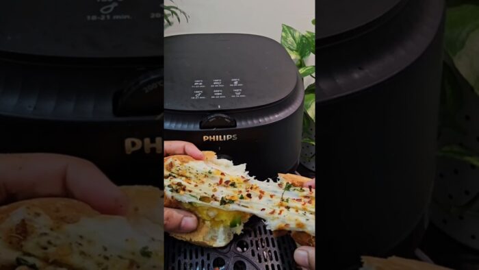 Air Fryer Egg & Cheese Bun – Easy Breakfast Recipe #shorts #youtubeshorts #shortvideo