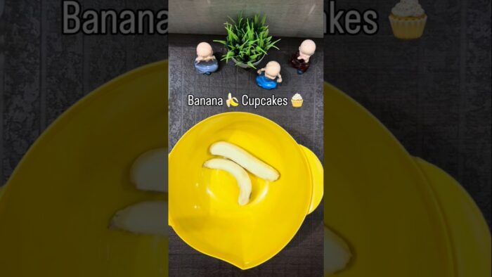 Air Fryer Soft & Fluffy Banana Cupcakes  | Eggless Baking #shorts
