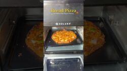 Bread pizza 🍕 #youtubeshorts #recipe #relookingcuisine #foodshorts #cooking #food #youtube #pizza
