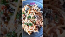 Cremige All-in-One-Pasta mit Auberginen aus dem Thermomix® #thermomix #rezeptemitherz #pasta