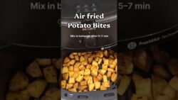 Crispy Potato Bites😋#shorts #airfryer #roastedpotato #vratrecipe #trending #viral #ytshorts #lessoil