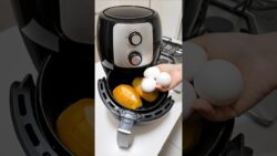DESSE JEITO VOCÊ NUNCA VIU! PÃO COM OVO na Air Fryer 😋#pão #ovo #pãocomovo #Airfryer #pão