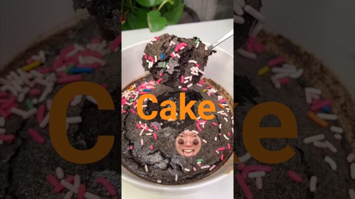 Easy 2-Ingredient Air Fryer Oreo Cake! 🍫🧁OreoCake #AirFryerRecipe #OreoMugCake #QuickDessert #shorts
