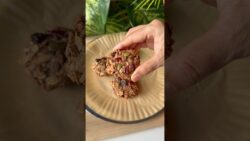 Easy fruit & nut cookies with just a few ingredients 🍪