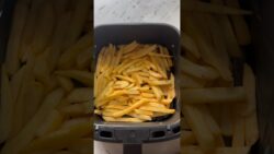 French Fries in Air Fryer 🍟#frenchfries #airfryer #cooking #shorts #ytshorts #@GRTmotovlogs
