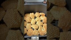 Fryums fry recipe in Air Fryer 😍#fryumsinairfryer #shorts #viral #trending #youtubeshorts #fryums
