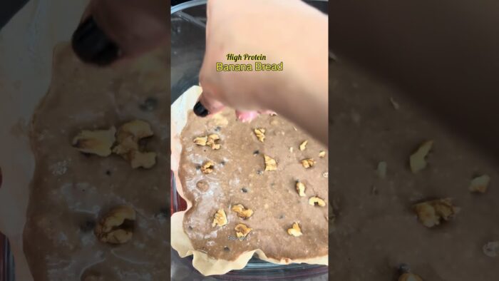 High protein banana bread in an airfryer #recipe #cooking #airfryerrecipes #trendingshorts