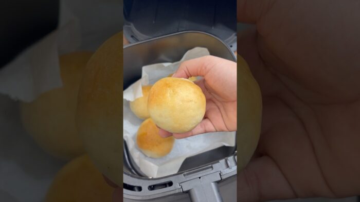 Laadi pav In Airfryer #ladipav #airfryer #shots #recipe