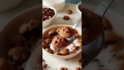 *NO MAIDA & EGGLESS* MINI CHOCOLATE CHIP COOKIES #shorts