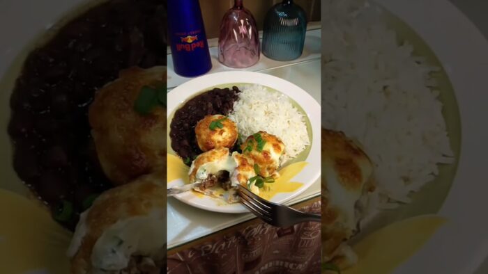 Não pisca no corte desse vulcão.🌋 #receita #carnemoida #batata #requeijão #queijo #airfryer #shorts