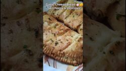 The Cheesiest Garlic Bread Ever! | Easy Air Fryer Recipe#yoytubeshorts #recipe #viral