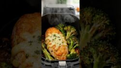 This air fryer meal is so easy and delicious! #shorts #recipe