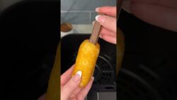 viral air fryer kitkat twinkie recipe 🍫#chocolate #recipe #dessert #food #candy #easyrecipe #shorts