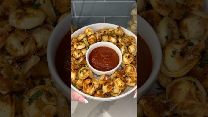 viral tortellini pasta chips recipe 🍝#shorts #recipe #cooking #food #pasta #crunchy #snacks #viral