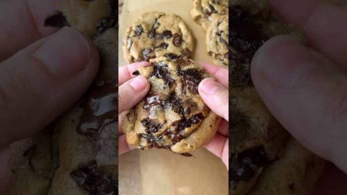 🍪 Air Fryer Chocolate Chip Cookies are crispy on the outside, and soft & chewy on the inside.