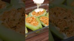 CHAYOTE RELLENO DE POLLO.#shorts #receta #almuerzo #cena #chayote #recetasencilla #pollo