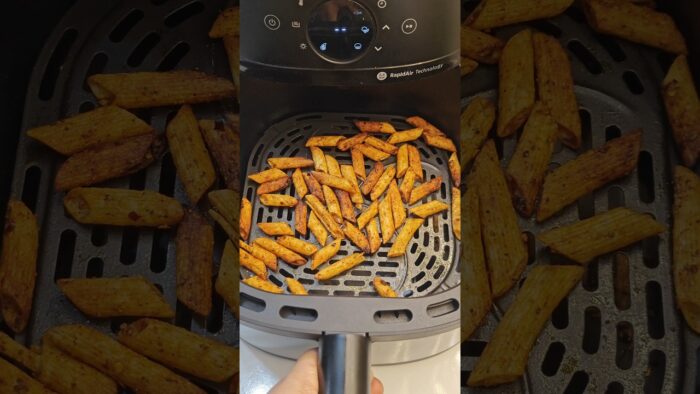 Crispy Peri Peri Pasta Bites 🌶️🔥 | Air Fryer Pasta Snack ! #shorts #snacks #pasta #airfryer #food
