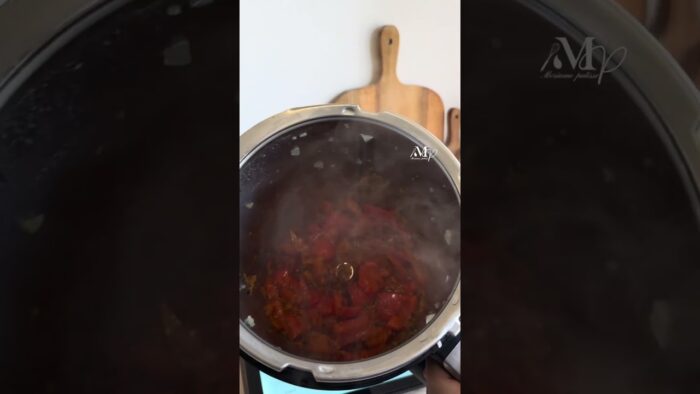 Veau mijoté au Thermomix #recette #recettefacile #tm7 #thermomix TM7 disponible en 3x sans frais